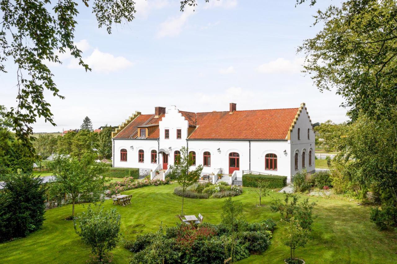 Vita Huset Pa Oesterlen Garsnas ภายนอก รูปภาพ